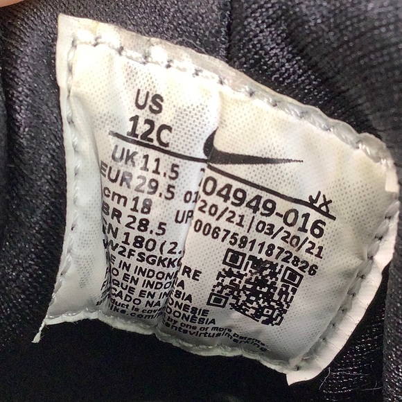 Nike black Huarache run sneakers kid size 12C EUC - Picture 7 of 16